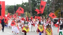 По законам демократии и гор