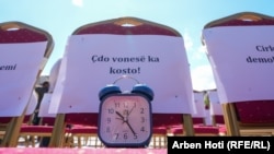 Nevladine organizacije protestovale su u Prištini uoči 22. pokušaja izbora predsednika i konstituisanja Skupštine, 27. maja 2025.