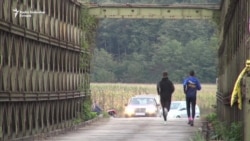 Šampion na uličnim trkama zarađuje za patike