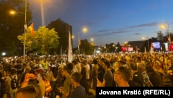Okupljeni na antivladinom protestu u Novom Sadu zbog 'policijske brutalnosti' i 'odbrane autonomije Univerziteta u Novom Sadu', 5.9.2025.