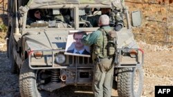 După căderea regimului Assad, armata israeliană și-a întărit prezența în Înălțimile Golan, o regiune siriană anexată de Israel în 1981. Majoritatea țărilor nu recunosc această anexare. Înălțimile Golan, 14 decembrie.