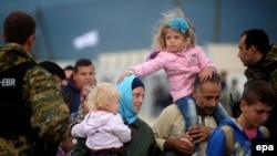 Izbeglice u blizini grada Gevgelija, 8. septembar 2015.