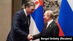 Сръбският президент Вучич и неговият руски колега Путин по време на среща тази пролет. Отношенията между Сърбия и Русия са традиционно дружески.