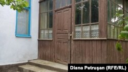 Punctul medical cu lacăt la uşă