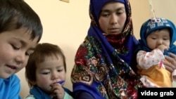 Jahantab me fëmijët e saj