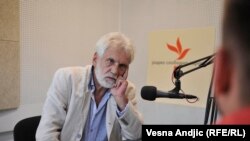 Zoran Stojiljković u beogradskom studiju RSE