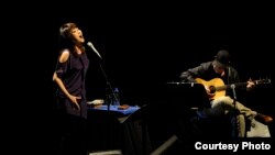 Јун Сун На и Улф Вакениус.