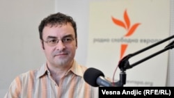 Bakić: Mi toliko rastureno društvo da čak i u nekim profesijama nema spremnosti za dijalog što samo pokazuje koliko smo istrulili