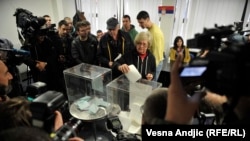 Izbori u Srbiji, arhivska fotografija