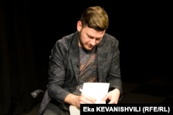 დმიტრი გლუხოვსკი