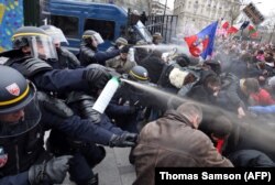 Protest anti-gay în centrul Parisului, 24 martie 2013