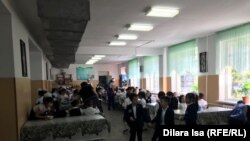 В столовой школы-лицея № 23. Шымент, 11 сентября 2018 года.