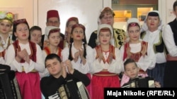 Mladi baštine sevdalinku (Sa konferencije u Tuzli)