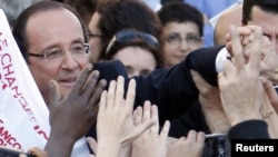 Hollande na predizbornom skupu