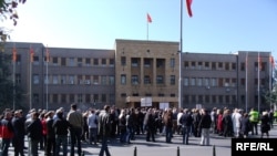 Архива-Протест на работинци пред Собрание