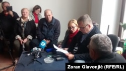 Pašalić je, zajedno sa saradnicima iz kancelarije ombudsmana, obišao porodice bivših vojnih lica koje dve i po decenije žive u Bristolu