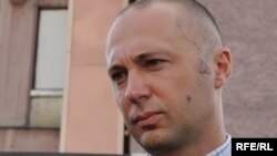 Refik Hodžić: Zašto bismo rizikovali poniženje žrtava i Srbiji davali alibi za ono što je učinila u BiH zarad nečijeg političkog profita ili kukavičluka?