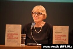 Sonja Biserko: Ignorisanje je oprobani metod da nešto stavite pod tepih. Srbija je rešila da se neće na odgovoran način baviti prošlošću. Izabrala je nekoliko godina iz 20 veka - to je 1914., 1941., 1995. i 1999. i oko toga se vrti cela kultura sećanja. Tužilaštvo za ratne zločine danas je potpuno mrtvo.