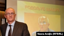 Ostao je samo Poverenik za informacije od javnog značaja i zaštitu podataka o ličnosti (na fotografiji) kao slobodno ostrvo među regulatornim telima