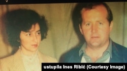 Mi smo cijelo vrijeme bili tu, i kad su tatu odveli i kad su mamu ubili: Ines Ribić; na fotografiji majka i otac Slavica i Ibrahim