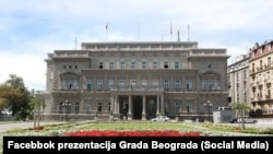 Dijana Hrkalović ušla je u Skupštinu Beograda (na slici), 2012. godine, kao kandidatkinja sa liste "Pokrenimo Beograd - Tomislav Nikolić". Nikolić je te godine pobedio na izborima za predsednika Srbije, pozicija na kojoj je ostao do 2017.