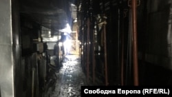 Един от коридорите в подземието на мавзолея