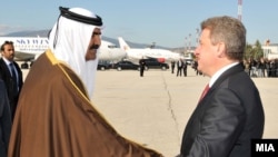 Претседателот Ѓорге Иванов се среќава со Емирот од Катар, Шеик Хамад Бин Калифа Ал Тани во Скопје на 17 октомври 2011.