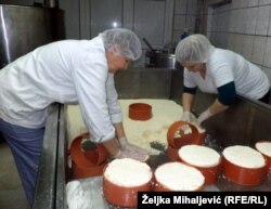 Većina posla obavlja se ručno, tradicijski