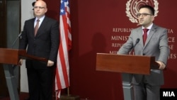 Средба на министерот за одбрана Фатмир Бесими со заменик-помошникот државен секретар за Европа и Евроазија на САД Филип Рикер