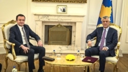 Predsednik Kosova Hašim Tači poverio je mandat za sastav nove vlade Albinu Kurtiju, 6. januara 2020.