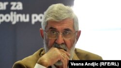 Popov: Prikriva se i jedna prljava uloga Srpske liste, kao i da su Srbi na Kosovu ostavljeni bez institucionalne i policijske zaštite