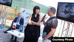 Директорката на „Браќа Манаки“ Лабина Митевска и режисерот Игор Иванов.