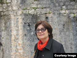 იზიდა ჭანია