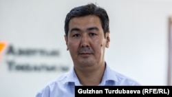 Руслан Акматбек.
