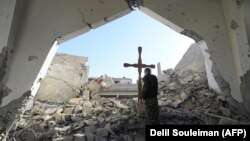 დანგრეული სომხური კათოლიკური ეკლესია სირიის ქალაქ რაქაში, 2017 წელს გადაღებული ფოტო