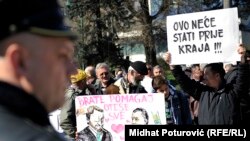 Protestima ne možete ljude otjerati sa vlasti osim ako ne želite da napravite revoluciju: Protesti u Sarajevu 2014. godine