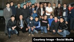 Представители сельской общины Монок в Москве.