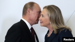 odnosi Putina i Hillary Clinton bili su zategnuti i prije nego se Putin vratio u Kremlj na svoj novi šestogodišnji predsjednički mandat 2012.
