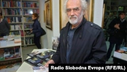 Коле Манев, уметник.