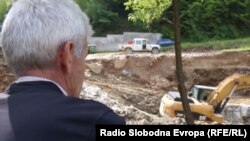 Iako ne odustaje od borbe, Salko Hodžić svjestan je da je sistem teško pobijediti