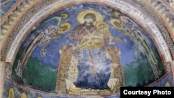 Црквата Свети Ѓорѓи во Курбиново, Богородица во апсидата со Исус Христос