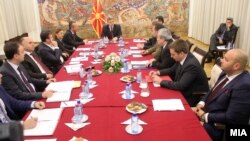 Државниот врв на средба кај претседателот Ѓорѓе Иванов по инцидентот во Гошинце.