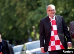 'Mi smo bili, jesmo i bit ćemo protiv ilegalnih ulazaka, oni su protuzakoniti', poručio je ministar Davor Božinović i ponovio zahtjev za što skorijim prijemom Hrvatske u Schengen.