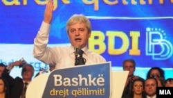 Али Ахмети на предизборен митинг на ДУИ.