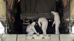 Русия товари цели камиони на военните самолети, с които изпраща хуманитарна помощ до редица страни