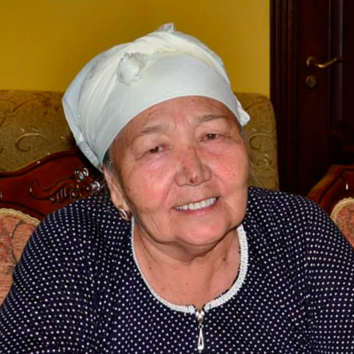 Тұраш Назарова