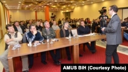 Hasić: Kao rezultat rata, imamo generaciju mladih koji su naučili da koriste ilegalan softver