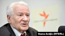 Dragoljub Mićunović