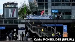 კორონავირუსის ტესტირების ცენტრი მიუნხენის აეროპორტში