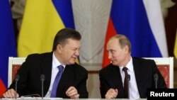 Янукович ва Путин (Акс аз бойгонӣ)